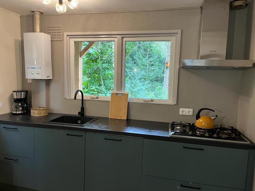 Huisje In Het Bos Zuidlaren Exteriör bild